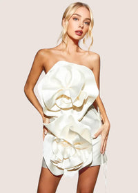 Yula | Strapless Feestjurk met Bloemdetails